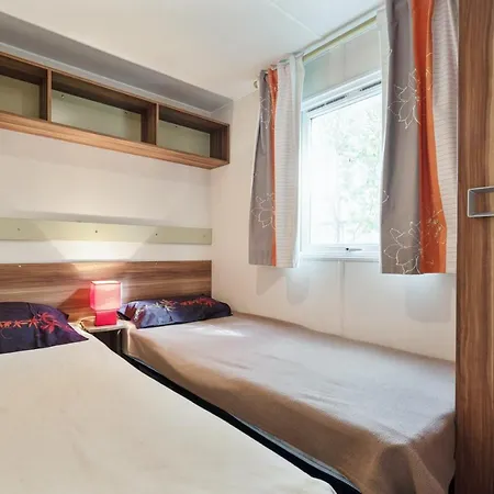 Convivial Pres De Sete Avec Piscine Partagee *