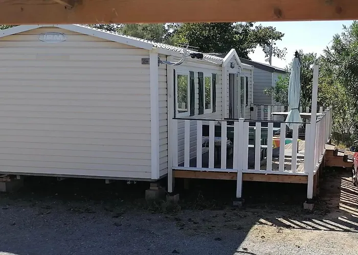 Convivial Pres De Sete Avec Piscine Partagee Mèze